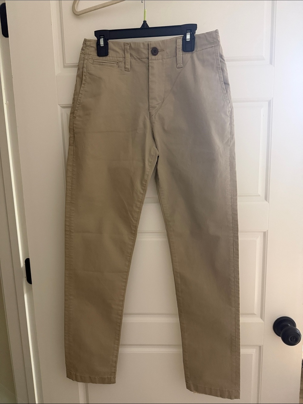 American Eagle Outfitters Men's Khaki Tan Chino Pants - Picture 2 of 8